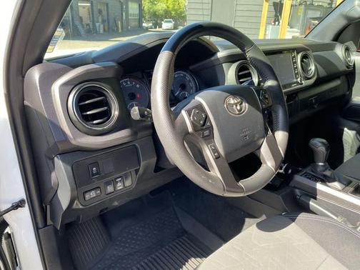 Ice Cap 2023 Toyota Tacoma TRD Off Road