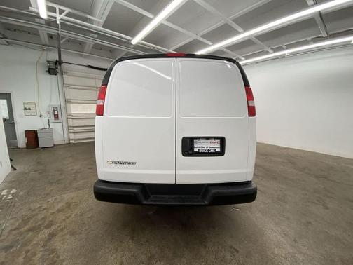 2025 Chevrolet Express 2500 RWD 2500 Extended Wheelbase WT