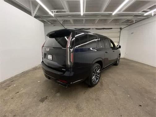 2021 Cadillac Escalade ESV Sport