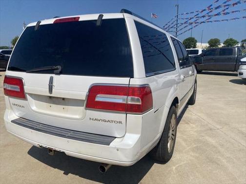 2010 Lincoln Navigator L