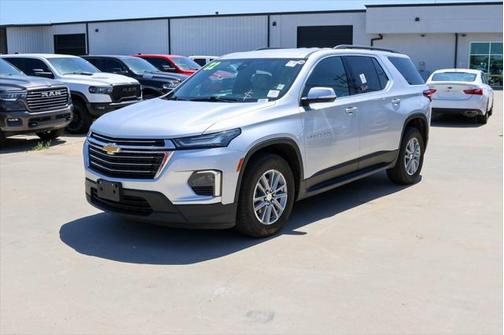 2022 Chevrolet Traverse LT Leather