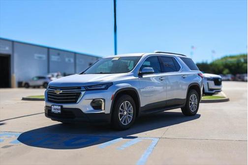 2022 Chevrolet Traverse LT Leather