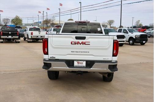 2022 GMC Sierra 2500 SLT