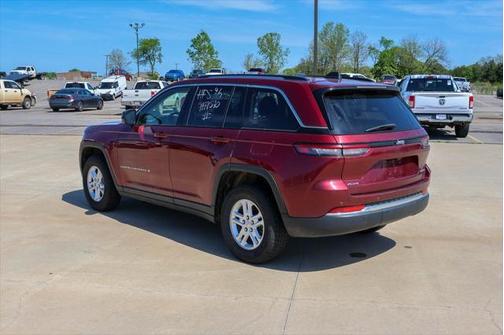 2023 Jeep Grand Cherokee Laredo