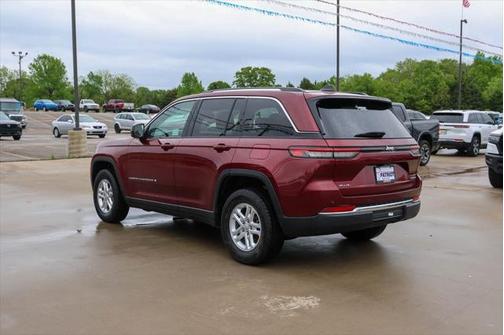 2023 Jeep Grand Cherokee Laredo