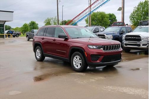 2023 Jeep Grand Cherokee Laredo