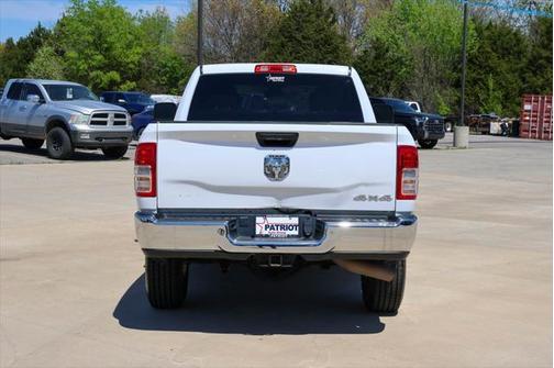 2023 RAM 3500 Big Horn Crew Cab 4x4 6'4' Box