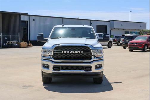 2023 RAM 3500 Big Horn Crew Cab 4x4 6'4' Box