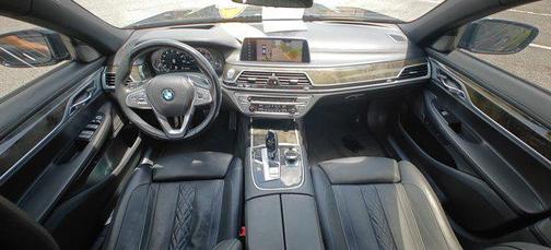 2019 BMW 750 I