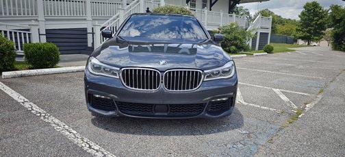 2019 BMW 750 I