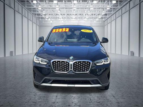 2022 BMW X4 xDrive30i