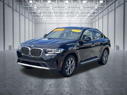 2022 BMW X4 xDrive30i