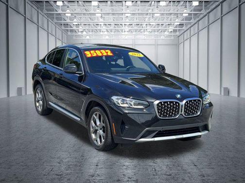 2022 BMW X4 xDrive30i