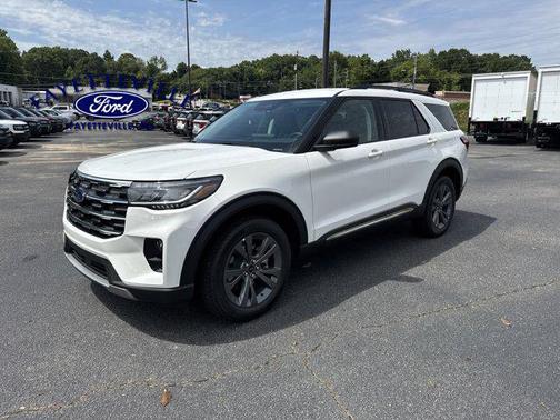 2025 Ford Explorer Active