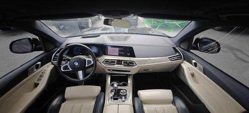 2019 BMW X7 xDrive50i