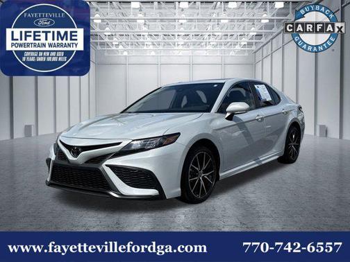 2024 Toyota Camry SE
