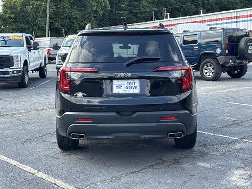 2023 GMC Acadia FWD SLE