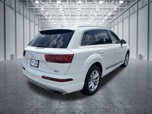 2018 Audi Q7 3.0T Premium Plus