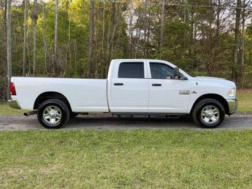 2018 RAM 2500 Tradesman Crew Cab 4x2 8' Box