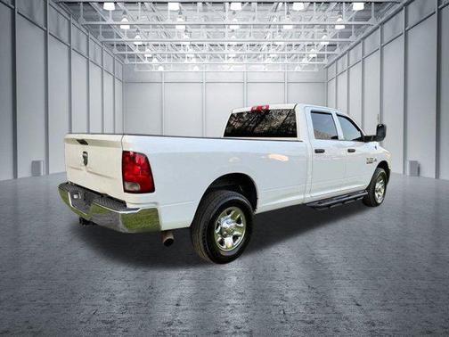 2018 RAM 2500 Tradesman Crew Cab 4x2 8' Box