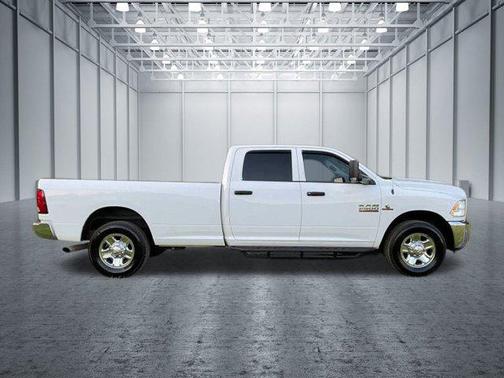 2018 RAM 2500 Tradesman Crew Cab 4x2 8' Box