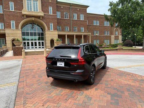 2020 Volvo XC60 T6 Momentum