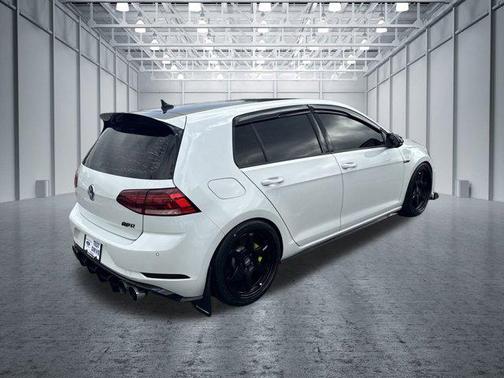 2018 Volkswagen Golf R 2.0T DSG