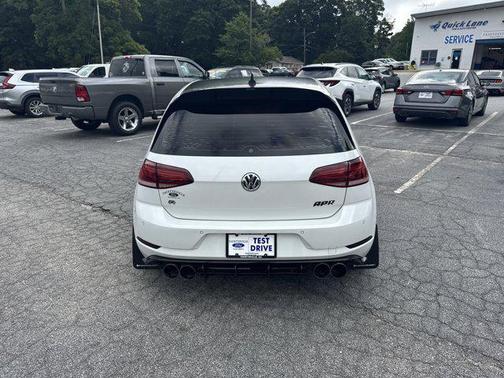 2018 Volkswagen Golf R 2.0T DSG