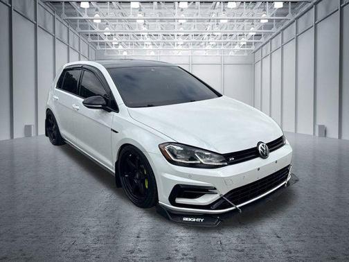 2018 Volkswagen Golf R 2.0T DSG