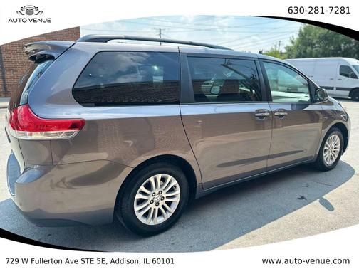2011 Toyota Sienna XLE