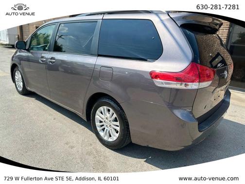 2011 Toyota Sienna XLE