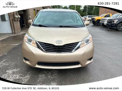 2011 Toyota Sienna LE