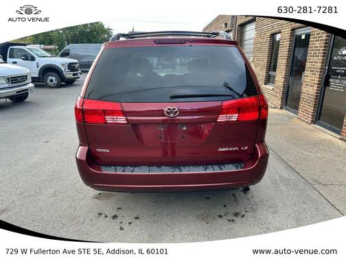 2004 Toyota Sienna LE
