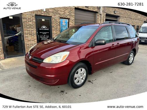 2004 Toyota Sienna LE