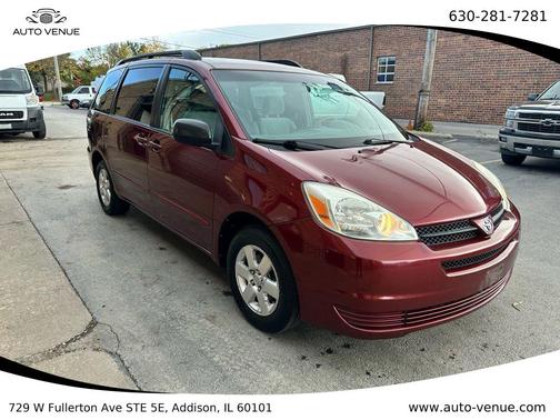 2004 Toyota Sienna LE