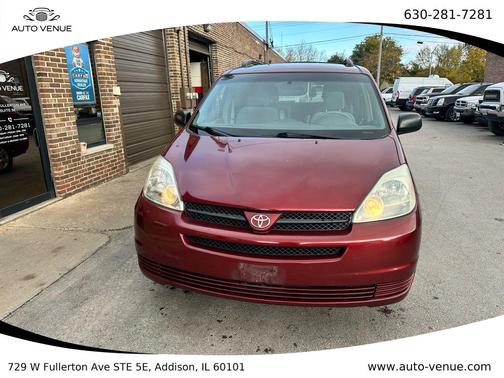 2004 Toyota Sienna LE