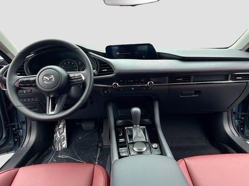 Polymetal Gray Metallic 2026 Mazda Mazda3 2.5 S Carbon Edition