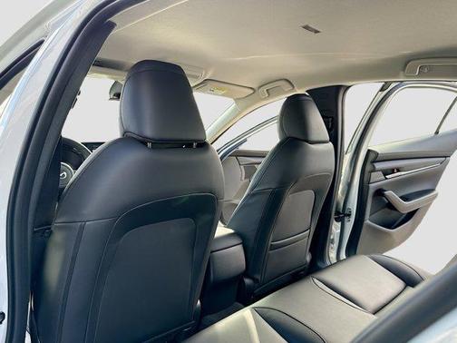 2026 Mazda Mazda3 FWD w/Select Package