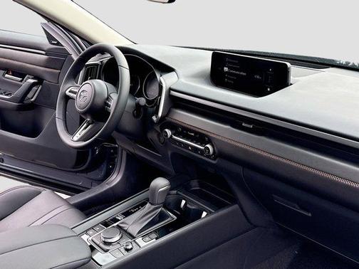 2026 Mazda CX-50 Premium