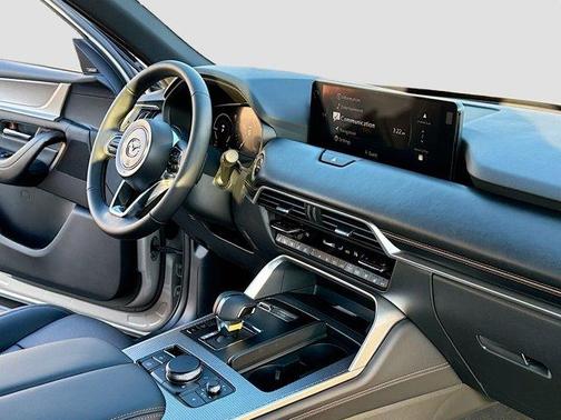 2026 Mazda CX-90 Premium Plus