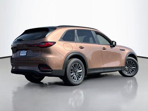 Melting Copper Metallic 2026 Mazda CX-70 SCP
