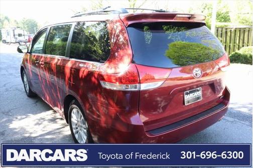 2013 Toyota Sienna XLE