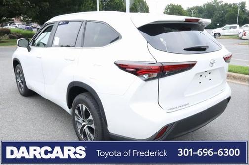 2025 Toyota Highlander XLE