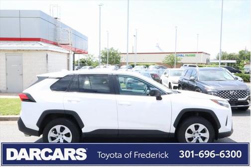2024 Toyota RAV4 LE