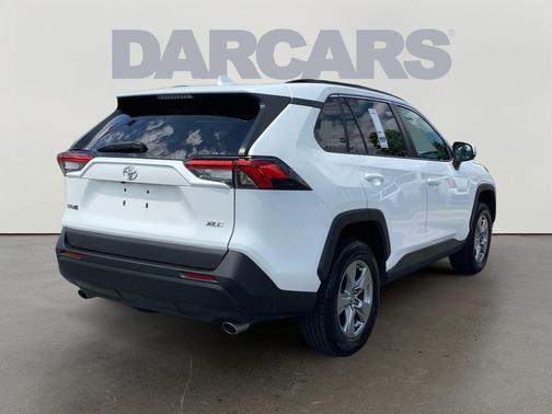 Ice 2024 Toyota RAV4 XLE