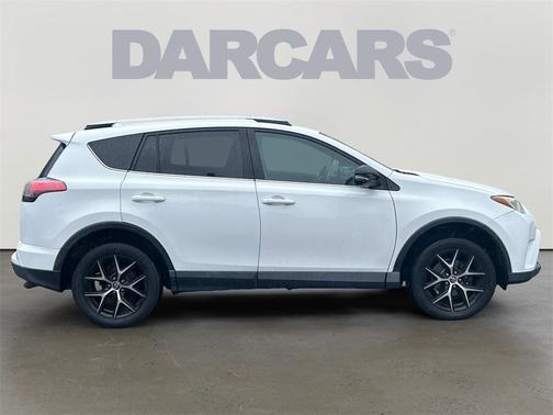 2016 Toyota RAV4 SE