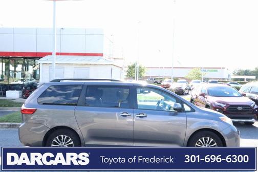 2019 Toyota Sienna XLE