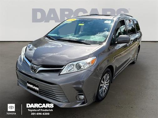2019 Toyota Sienna XLE