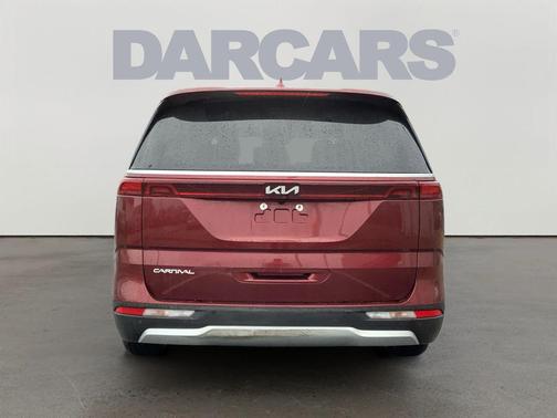 2024 Kia Carnival LX