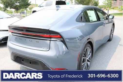 2025 Toyota Prius XLE